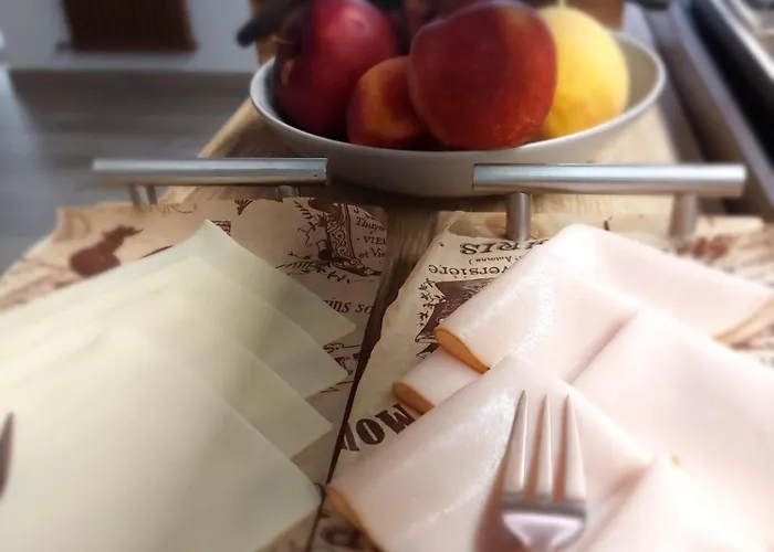 Oda ve Kahvaltı Eat&stay Pompei